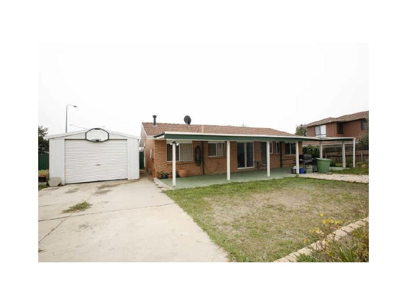 6 Babinda Place, Isabella Plains ACT 2905