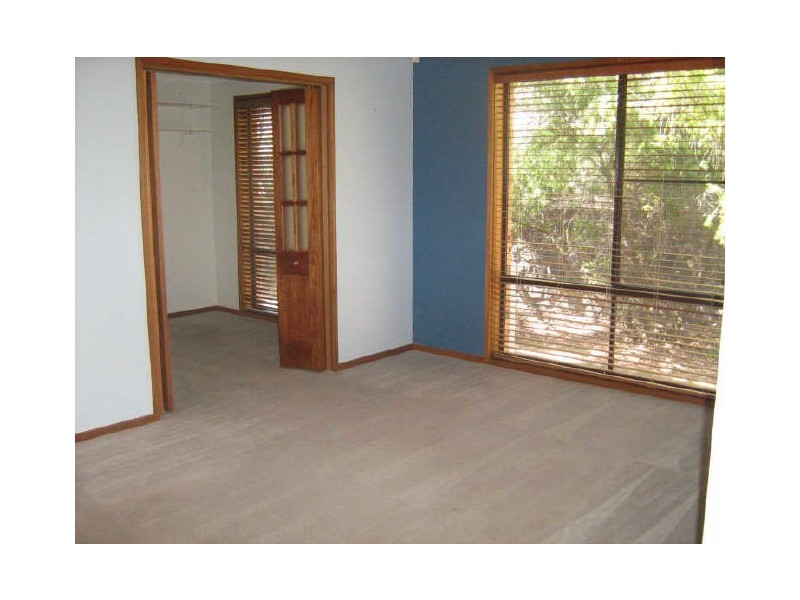 9 Eltham Place, Theodore ACT 2905