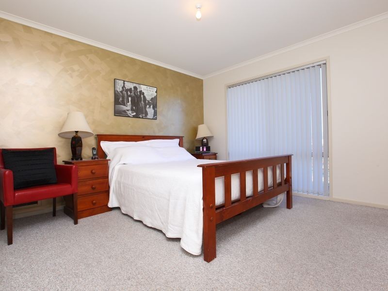 89 Lewis Luxton Avenue, Gordon ACT 2906