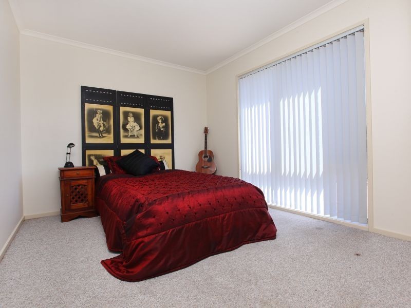 89 Lewis Luxton Avenue, Gordon ACT 2906
