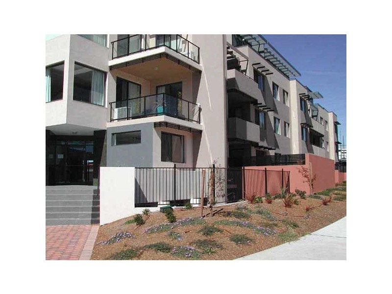 4/58 Eileen Good Street, Greenway ACT 2900