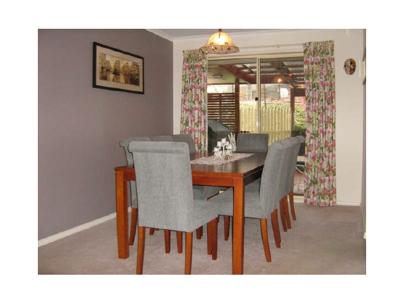 31 Eaglemont Retreat, Conder ACT 2906