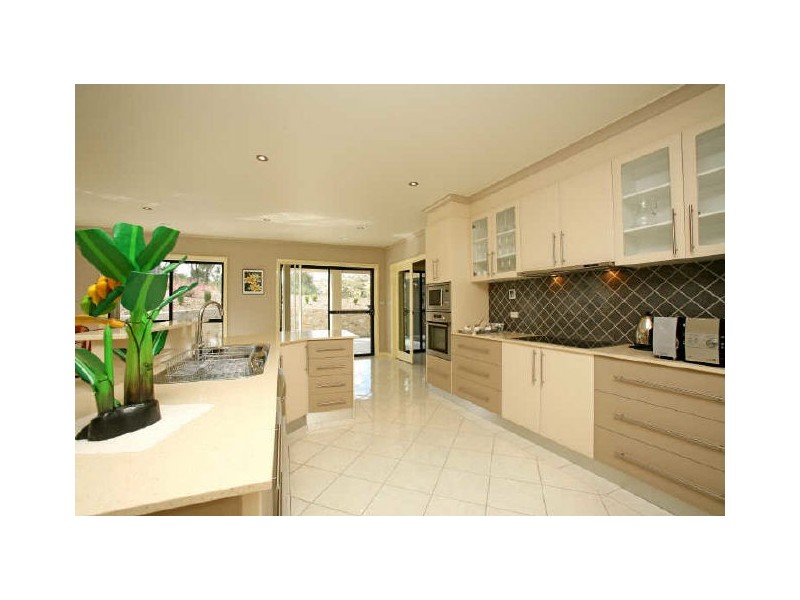85 Waterfall Drive, Jerrabomberra NSW 2619