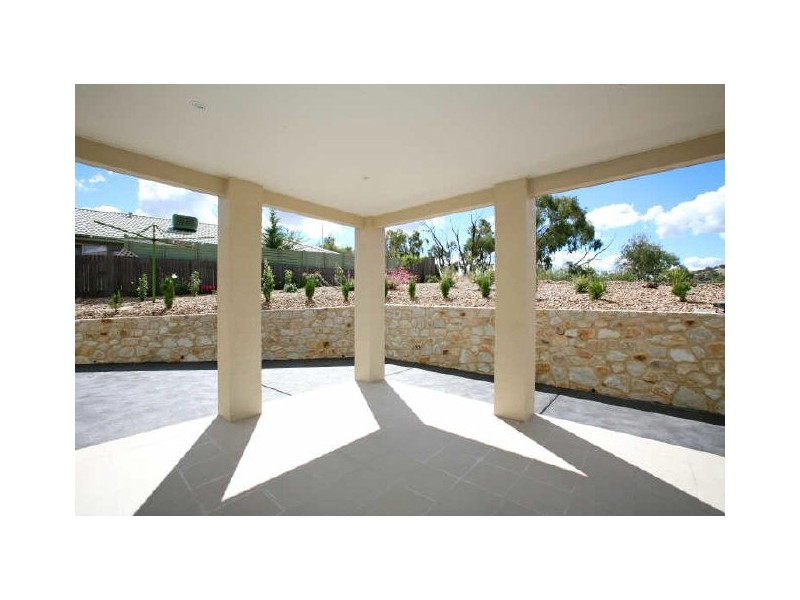 85 Waterfall Drive, Jerrabomberra NSW 2619