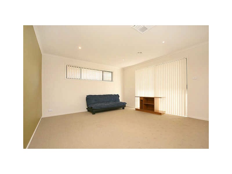 16 Stump Jump Crescent, Dunlop ACT 2615