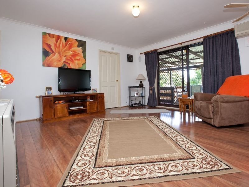 121 Outtrim Avenue, Calwell ACT 2905