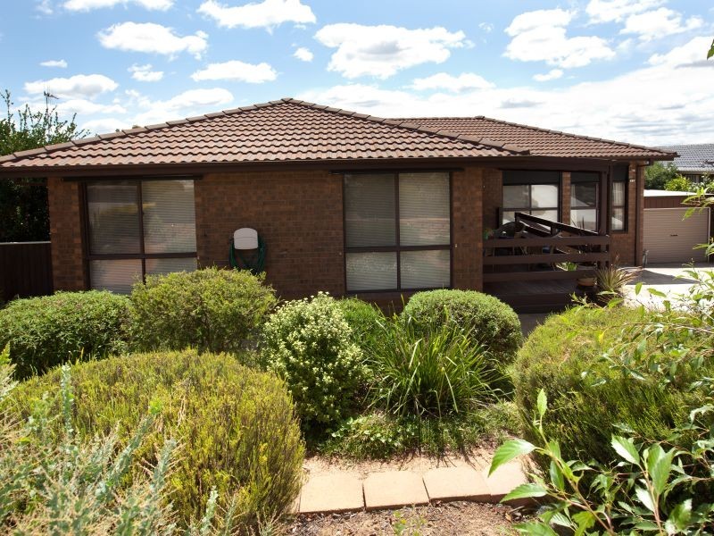 121 Outtrim Avenue, Calwell ACT 2905