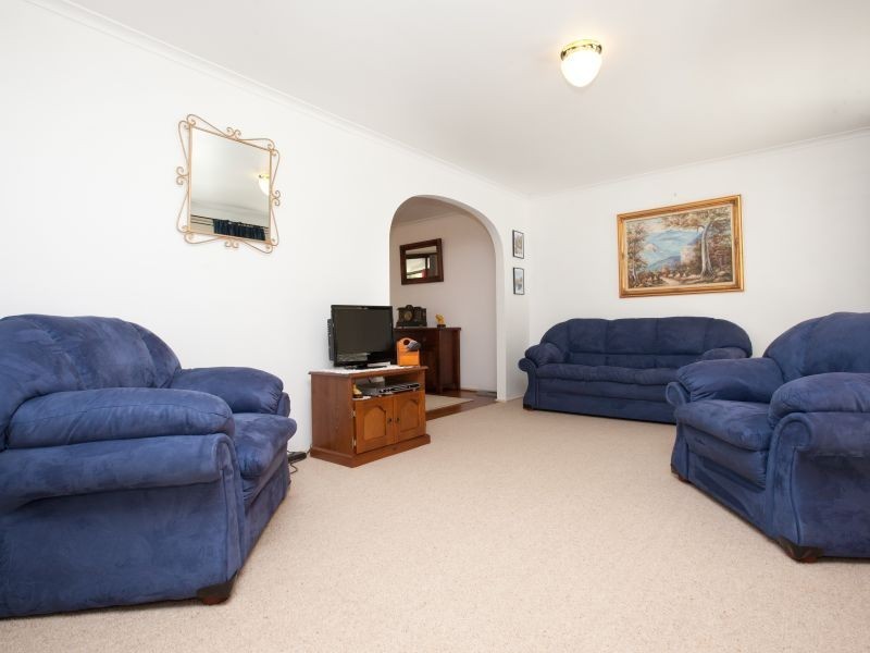 121 Outtrim Avenue, Calwell ACT 2905