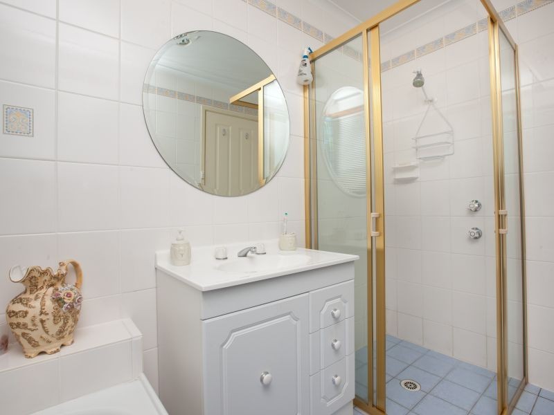 121 Outtrim Avenue, Calwell ACT 2905