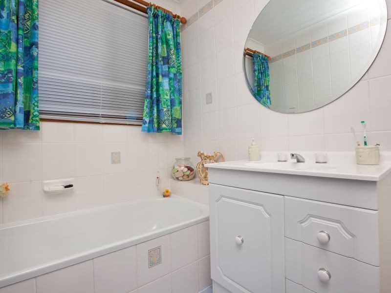 121 Outtrim Avenue, Calwell ACT 2905