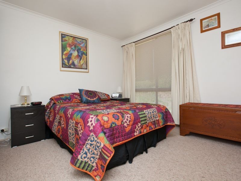 121 Outtrim Avenue, Calwell ACT 2905