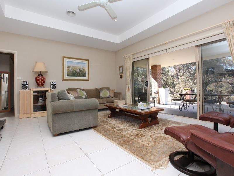 19 Myrtle Close, Jerrabomberra NSW 2619