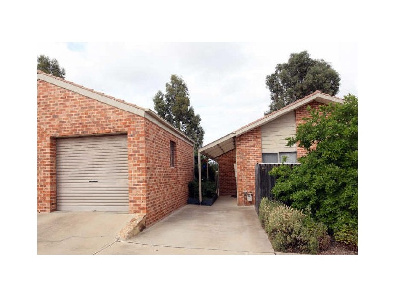 6/8 Wilson Crescent, Banks ACT 2906