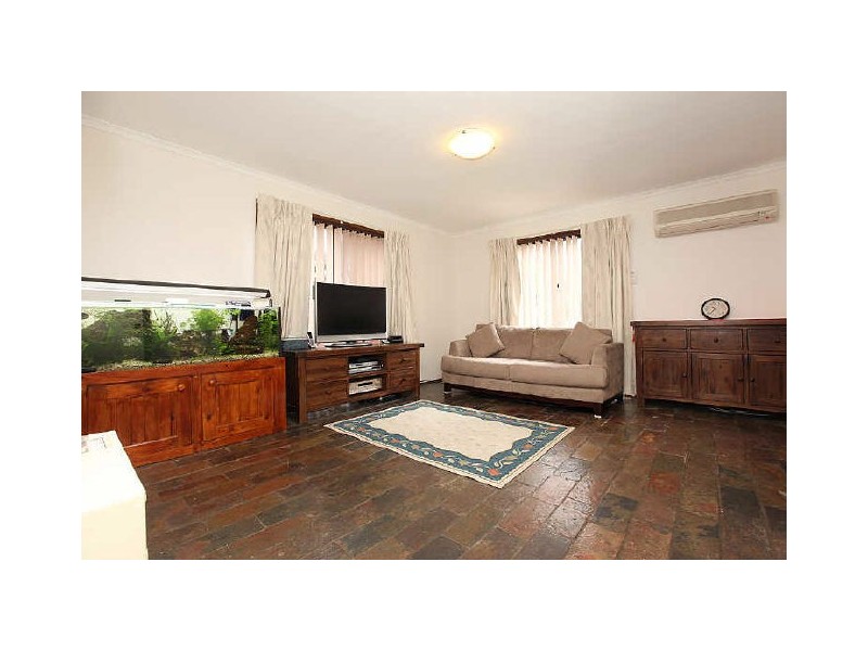 27 Marengo Place, Isabella Plains ACT 2905
