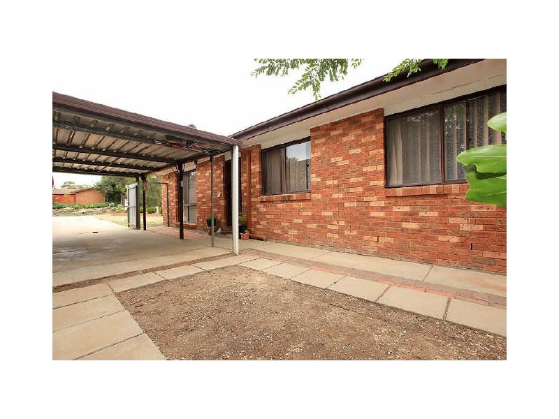 27 Marengo Place, Isabella Plains ACT 2905