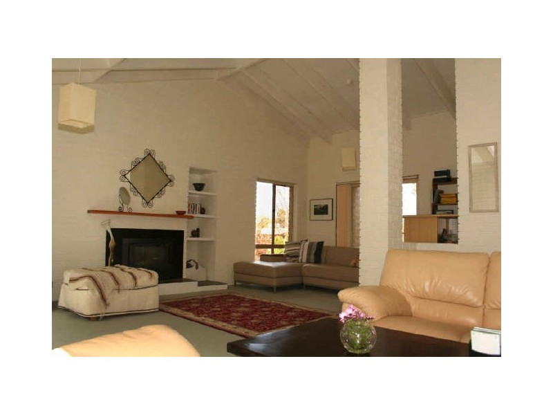 77 Carter Crescent, Calwell ACT 2905