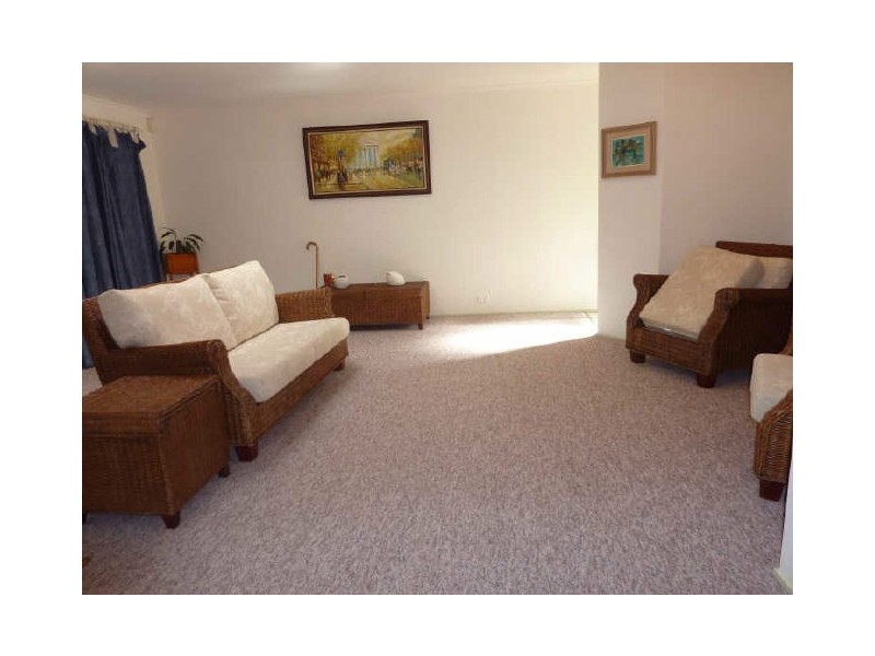 40 Ashcroft Crescent, Monash ACT 2904