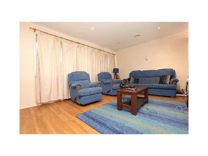 6 Adinda Street, Waramanga ACT 2611