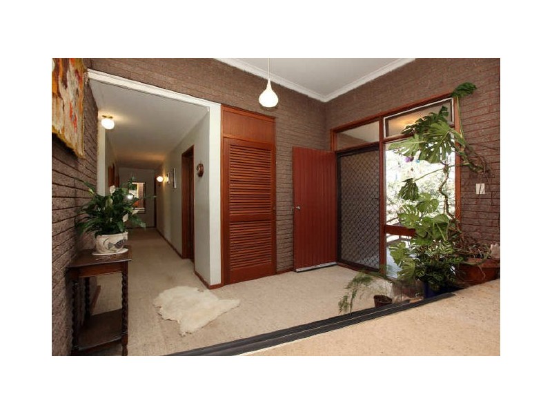 12 Caffyn Place, Garran ACT 2605