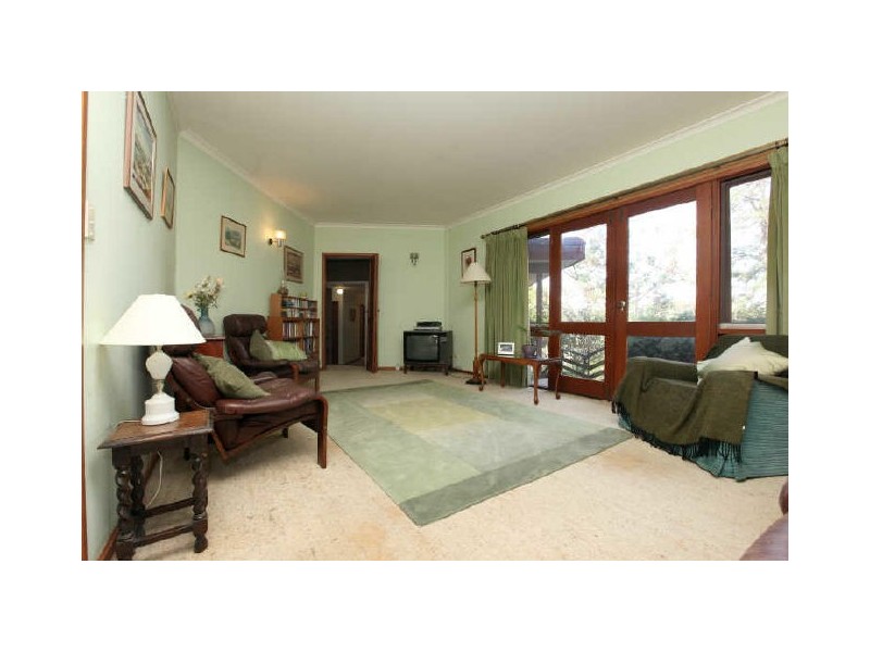 12 Caffyn Place, Garran ACT 2605