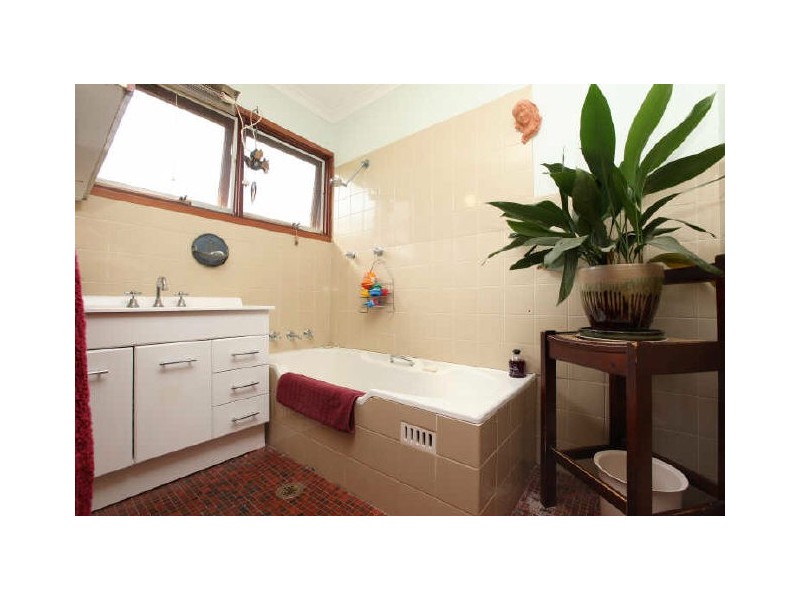 12 Caffyn Place, Garran ACT 2605