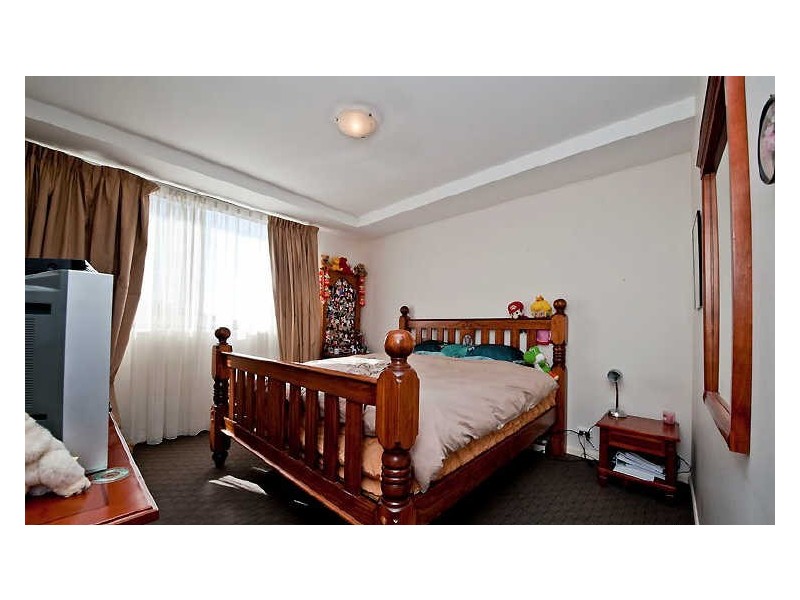 24/2 Eileen Good Street, Greenway ACT 2900