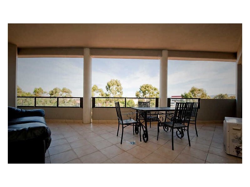 24/2 Eileen Good Street, Greenway ACT 2900