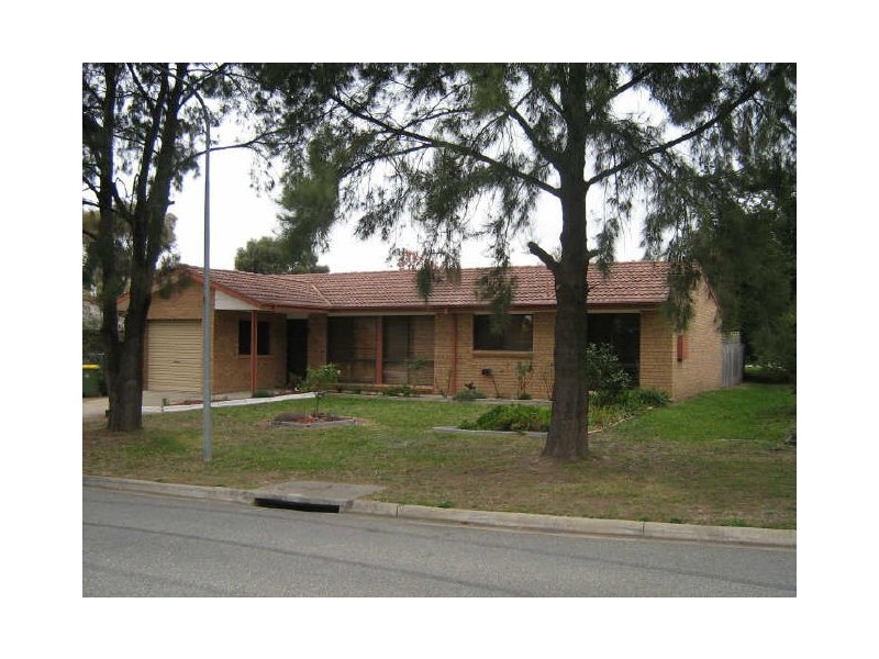 6 Cromwell Circuit, Isabella Plains ACT 2905