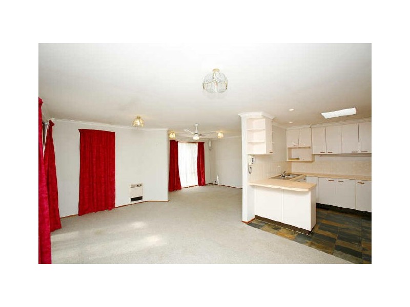 28 Dixson Circuit, Conder ACT 2906