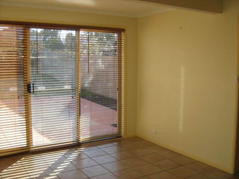 13 Attwood Close, Gordon ACT 2906