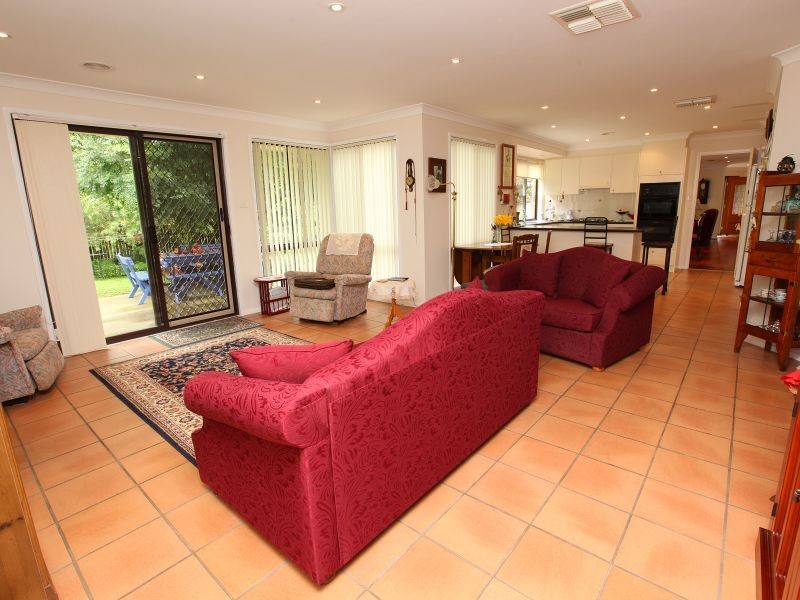 7 Jerome Place, Gordon ACT 2906