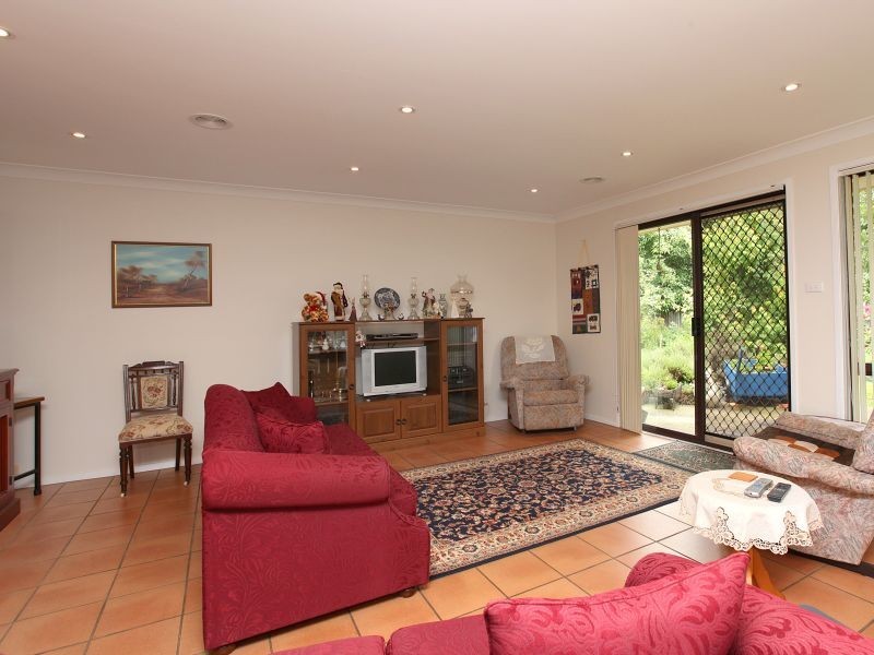 7 Jerome Place, Gordon ACT 2906