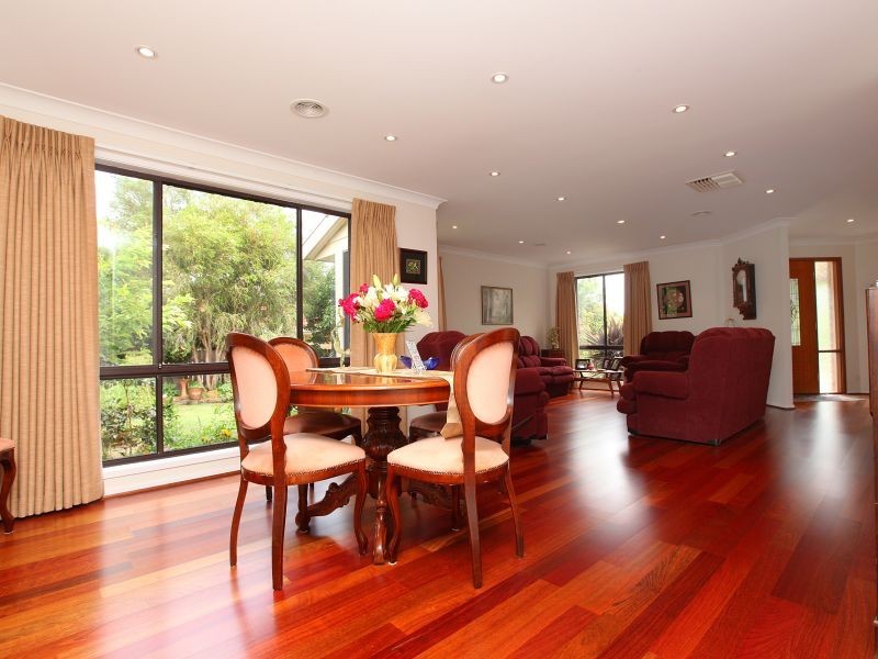 7 Jerome Place, Gordon ACT 2906