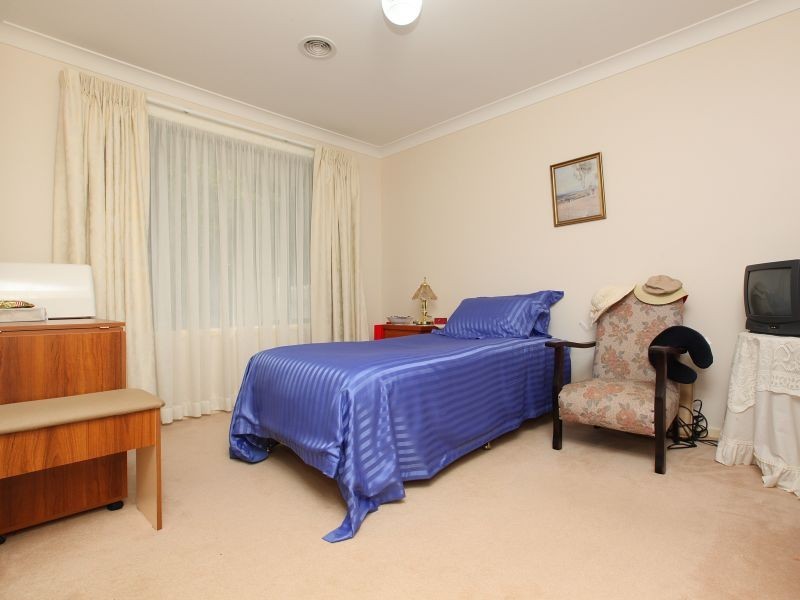 7 Jerome Place, Gordon ACT 2906