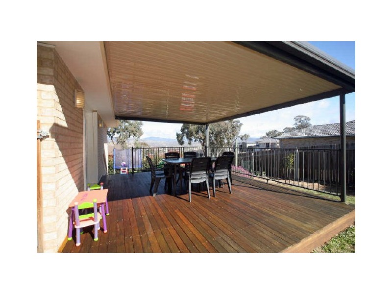 9/5 Florence Fuller Crescent, Conder ACT 2906
