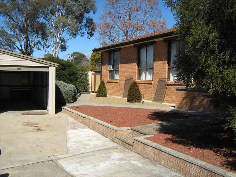 10 Farrelly Place, Oxley ACT 2903