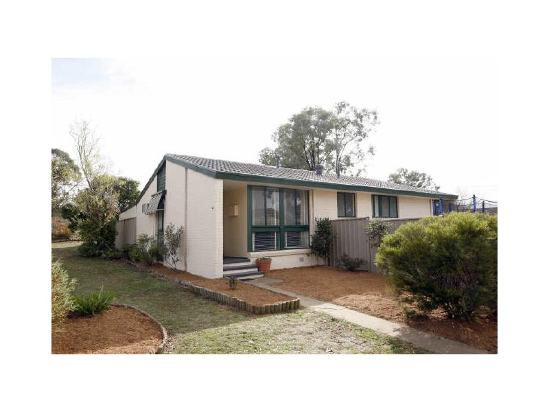 16 Carleton Street, Kambah ACT 2902