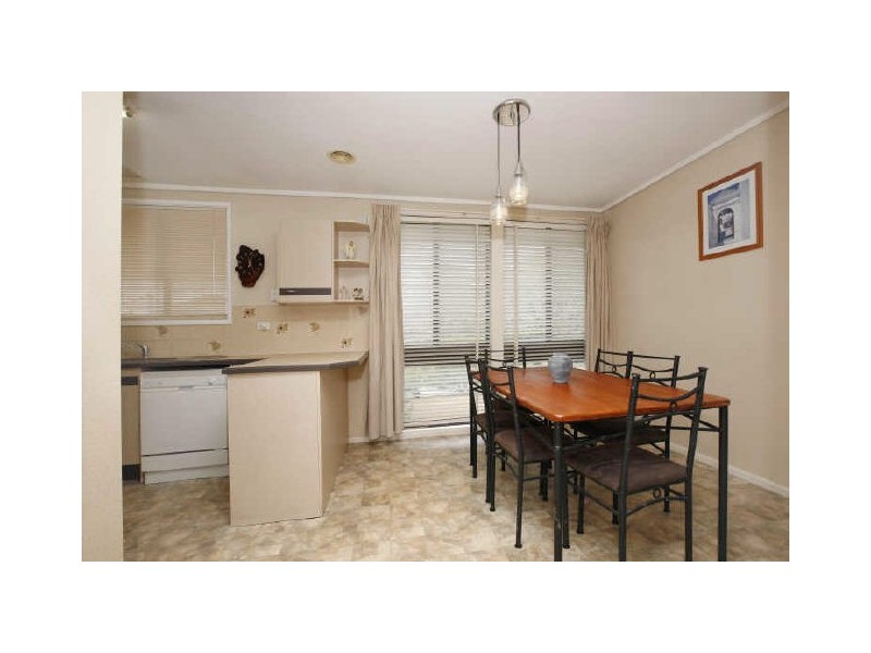 16 Carleton Street, Kambah ACT 2902