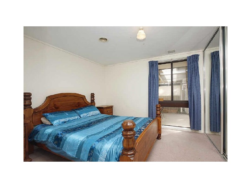 16 Carleton Street, Kambah ACT 2902