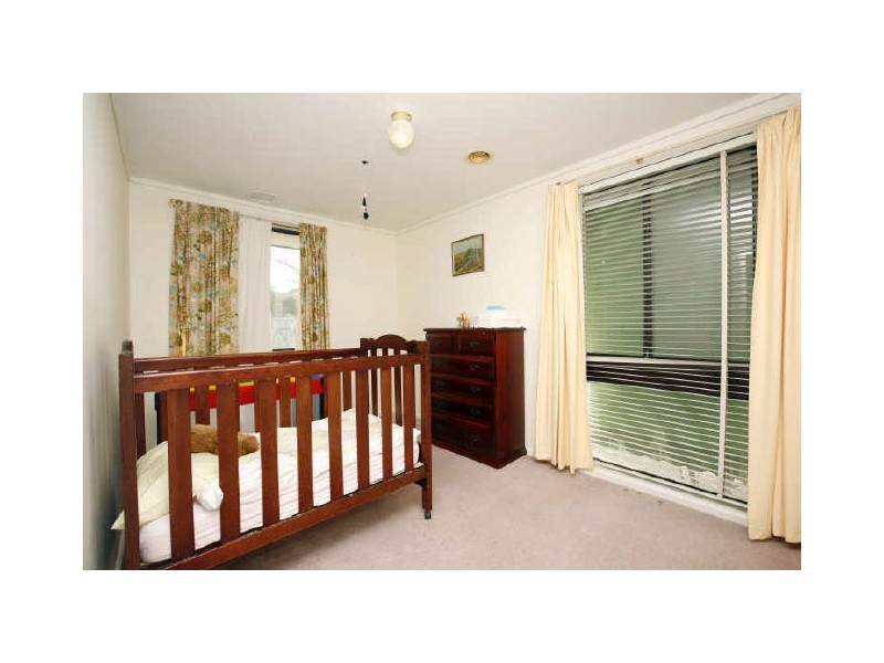 16 Carleton Street, Kambah ACT 2902