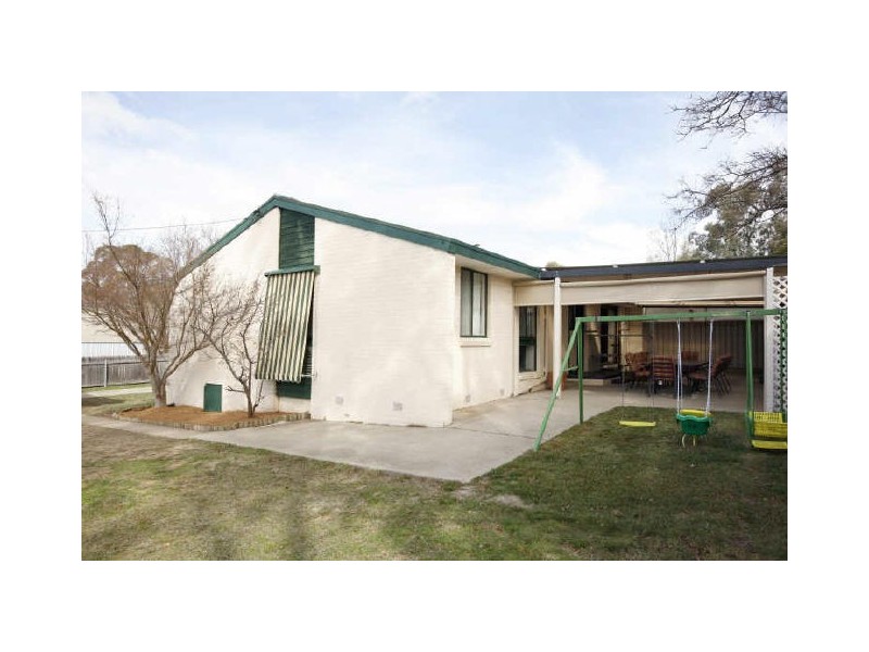 16 Carleton Street, Kambah ACT 2902