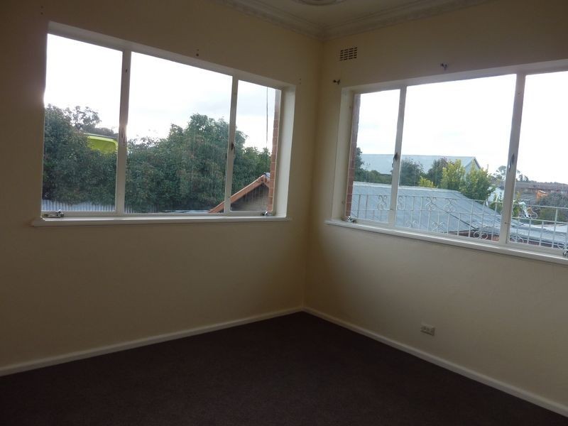 35 Ernest Street, Queanbeyan NSW 2620