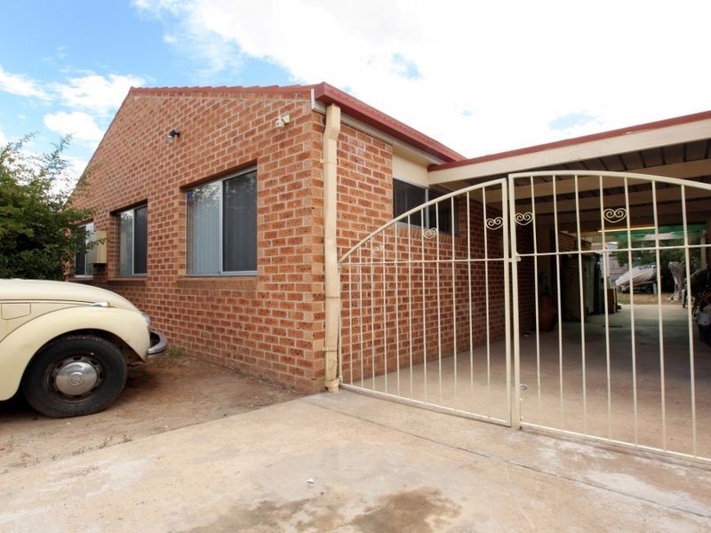 8 Jasper Close, Isabella Plains ACT 2905