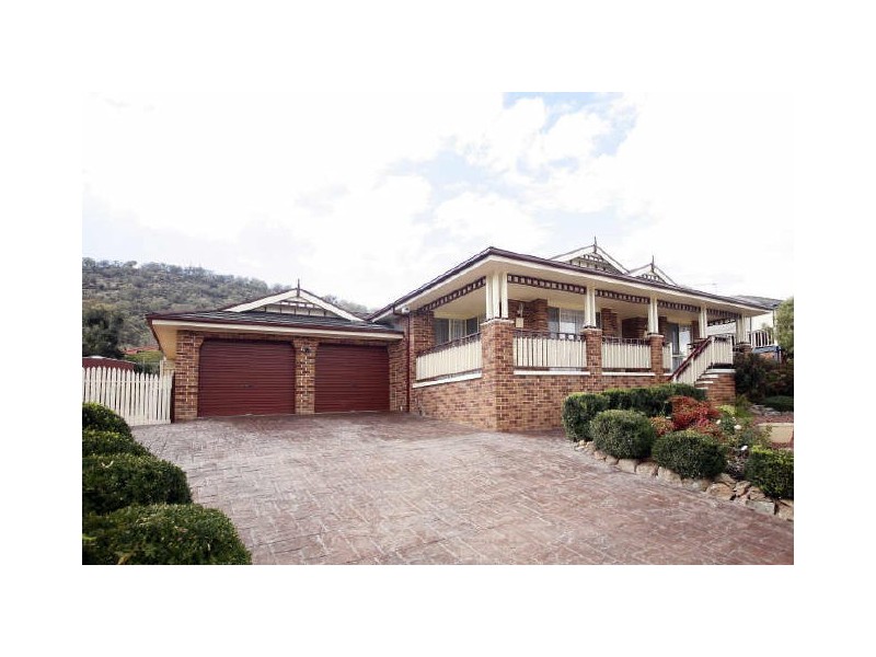 17 Russell Drysdale Crescent, Conder ACT 2906