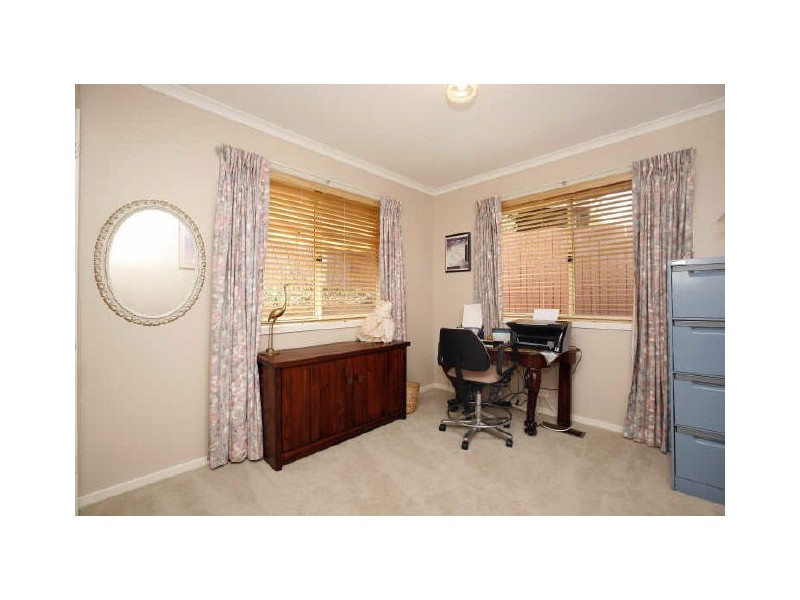 17 Russell Drysdale Crescent, Conder ACT 2906