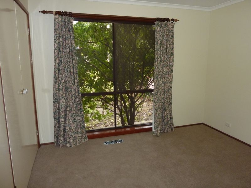 105 Outtrim Avenue, Calwell ACT 2905