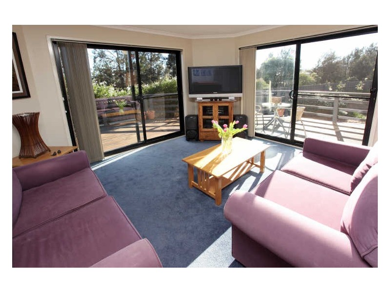 49 Oxenham Circuit, Gordon ACT 2906