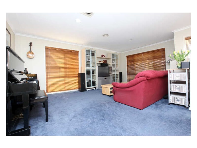 49 Oxenham Circuit, Gordon ACT 2906