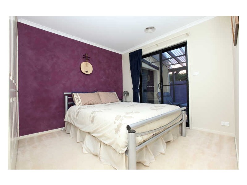 49 Oxenham Circuit, Gordon ACT 2906