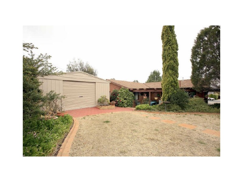6 Cheyne Place, Kambah ACT 2902